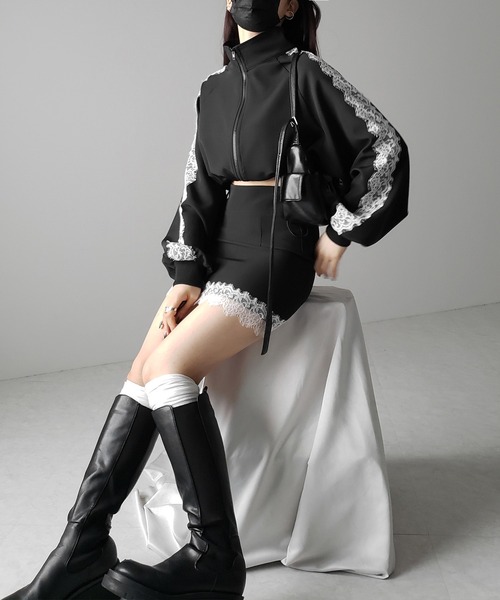 me+em select（ミームセレクト）の「※※【 セットアップ着用可能 】サイドラインハイウエストミニスカート ／ sideline high waist mini skirt（スカート・レディース・ブラック/ブラック系1/ブラック系2・SMALL/MEDIUM/LARGE）」の17枚目の写真