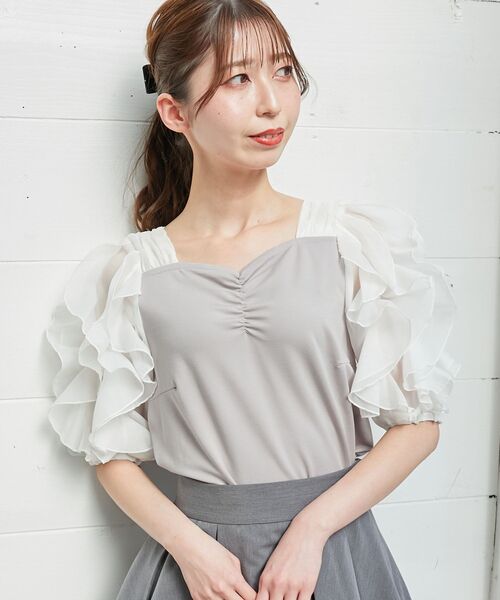 MAJESTIC LEGON(マジェスティックレゴン)の「シアーフリルスリーブトップス(Tシャツ/カットソー・レディース・ピンク/グレー/オフホワイト・MEDIUM)」の2枚目の写真
