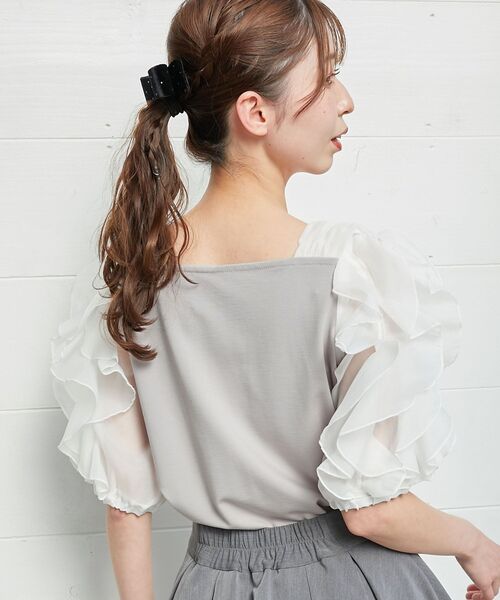 MAJESTIC LEGON(マジェスティックレゴン)の「シアーフリルスリーブトップス(Tシャツ/カットソー・レディース・ピンク/グレー/オフホワイト・MEDIUM)」の6枚目の写真