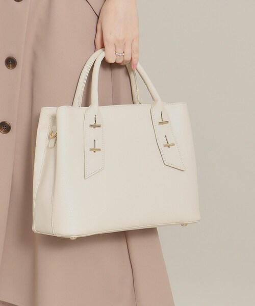 ITS'DEMO（イッツデモ）の「◆【仕分けしやすい／底鋲付き】メタルパーツ2WAYトート（トートバッグ・レディース・ライトグリーン/アイボリー/ナチュラル/ブラック・00）」の16枚目の写真