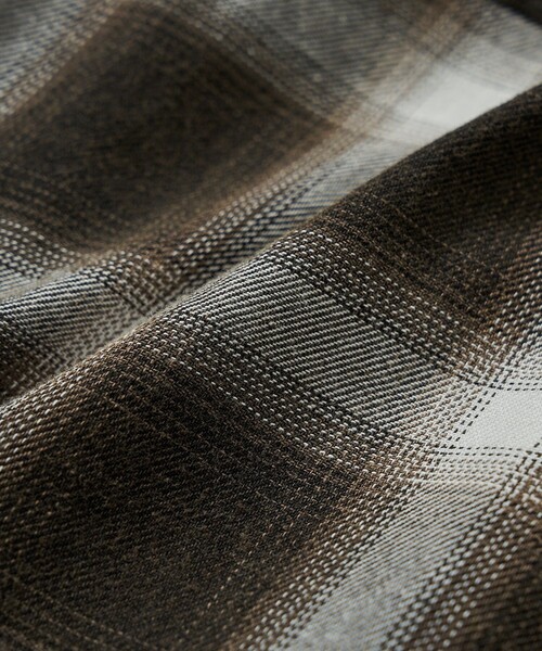 FREAK'S STORE（フリークスストア）の「ブリーチ加工 オープンカラー オンブレチェック シャツ/ショートスリーブ/リラックスフィット BLEACH OMBRE OC SHIRT SS（シャツ/ブラウス・メンズ・ホワイト/ブラック/ブルー/グリーン・MEDIUM/LARGE）」の11枚目の写真