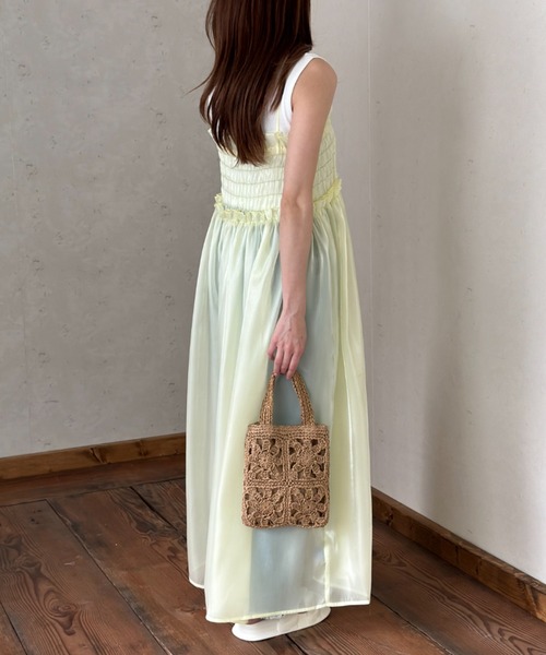 Per sist ence（パーシエンス）の「ラメオーガンジーシャーリングキャミワンピース（ワンピース・レディース・ブラック/イエロー/グレー/オフホワイト・FREE）」の14枚目の写真