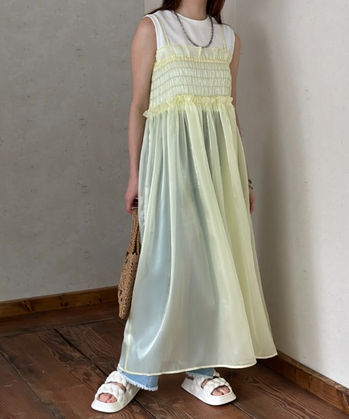 Per sist ence（パーシエンス）の「ラメオーガンジーシャーリングキャミワンピース（ワンピース・レディース・ブラック/イエロー/グレー/オフホワイト・FREE）」の21枚目の写真