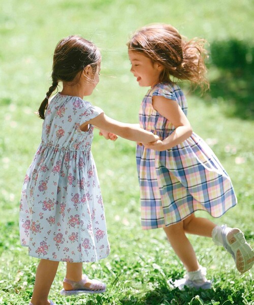 ANY（エニィ）の「【WEB限定柄有】総柄 サマー ワンピース（ワンピース・キッズ・ピンク系8/サックスブルー系1/ライラック系6/ブルー系3/ライラック系7/ネイビー系7/アイボリー系5/サックスブルー系8・120/110/100/90/130）」の12枚目の写真