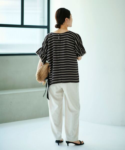 le.coeur blanc（ルクールブラン）の「ドビーボーダーギャザーブラウス（シャツ/ブラウス・レディース・ホワイト系その他/オレンジ系その他/ブラック系その他・38）」の12枚目の写真