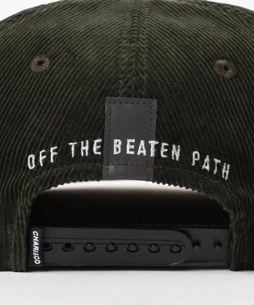 CHARI&CO（チャリアンドコー）の「CHARI&CO / HEAVY CORDUROY 6PANEL CAP（キャップ・メンズ・グリーン・ONE SIZE）」の5枚目の写真