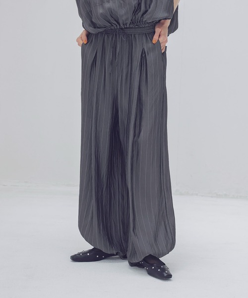 cupra stripe relax wide pants(キュプラストライプリラックスワイドパンツ)