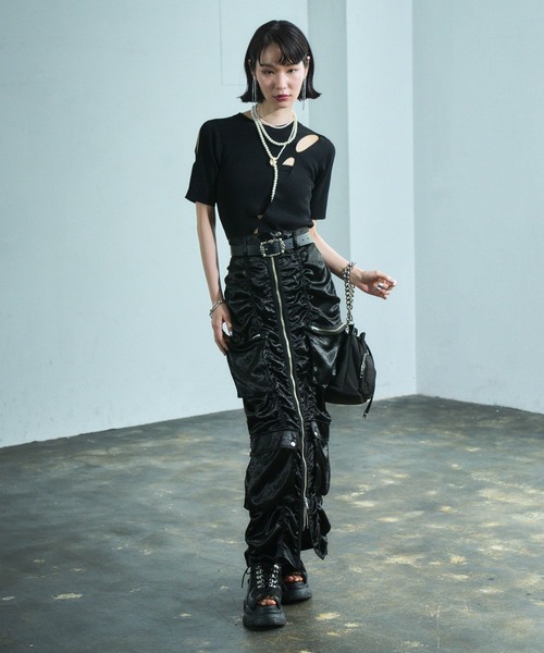 HARE（ハレ）の「【EDGY MODE】スラッシュニット（ニット/セーター・レディース・ブラック・FREE）」の2枚目の写真