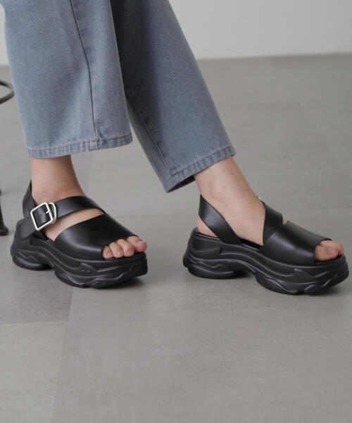 FREE'S MART（フリーズマート）の「スポーツサンダル（サンダル・レディース・シルバー/ブラック・SMALL/MEDIUM）」の21枚目の写真