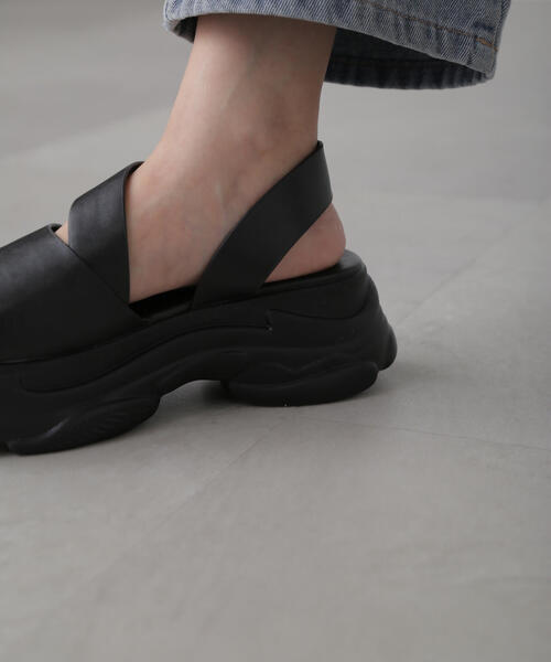 FREE'S MART（フリーズマート）の「スポーツサンダル（サンダル・レディース・シルバー/ブラック・SMALL/MEDIUM）」の12枚目の写真