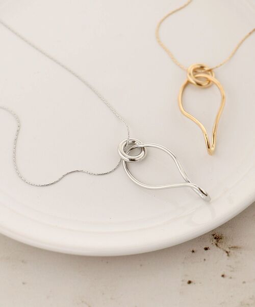 le.coeur blanc（ルクールブラン）の「変形メタルトップネックレス（ネックレス・レディース・シルバー/ゴールド・FREE）」の5枚目の写真