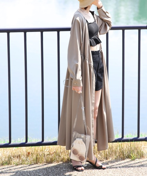 and it_（アンドイット）の「デイリーラッシュガードカシュクールワンピース（ラッシュガード・レディース・グレイッシュベージュ/グリーン/ネイビー・M-L）」の10枚目の写真