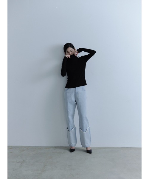 Abor(アボア)の「【Abor】Wool-blend High-necked Pullover/ウール混ハイネックシアープルオーバー(Tシャツ/カットソー・レディース・グレー/ブラック/アイボリー・FREE)」の19枚目の写真