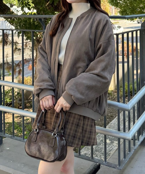 clear（クリア）の「ピーチブルゾン [カジュアルコーデに ゆったりシルエット]≪再入荷≫（ブルゾン・レディース・チャコールグレー/モカ・F）」の2枚目の写真