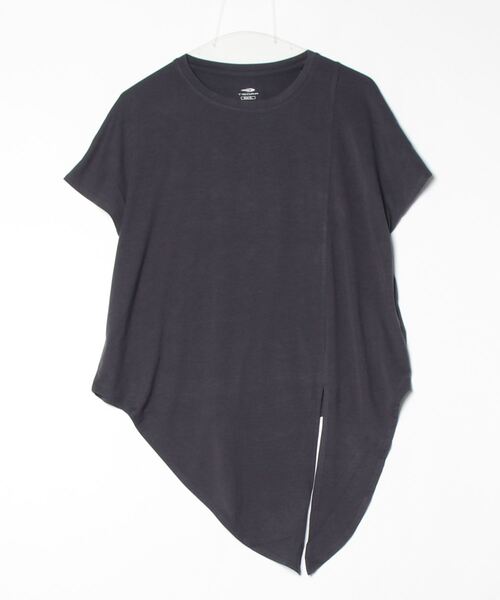 TIGORA（ティゴラ）の「ティゴラ TIGORA フィットネス サイドスリット2WAY 半袖 Tシャツ（Tシャツ/カットソー・レディース・ダークグレー/グリーン/アイボリー/ライラック・XL/L/S/M）」の2枚目の写真