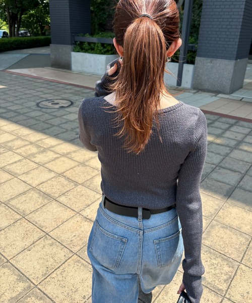 ISOOK（アイスー）の「【ISOOK / アイスー】ラメリブニット  / 春ニット 指穴 サムホール ラメニット ZOZOTOWN限定（ニット/セーター・レディース・グレー/チャコールグレー/ブラック・FREE）」の8枚目の写真