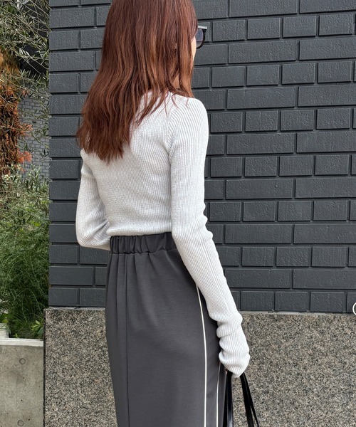 ISOOK（アイスー）の「【ISOOK / アイスー】ラメリブニット  / 春ニット 指穴 サムホール ラメニット ZOZOTOWN限定（ニット/セーター・レディース・グレー/チャコールグレー/ブラック・FREE）」の17枚目の写真