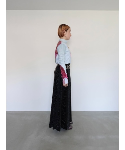 みんなが待ってた！＼再入荷待ち／人気ランキング sahara（サハラ）の「Flower Top/フラワーグラフィック Graphic トップス