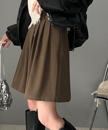 大人も履きやすい絶妙ミニ丈ボトム。ボリュームフロントタックキュロットパンツ