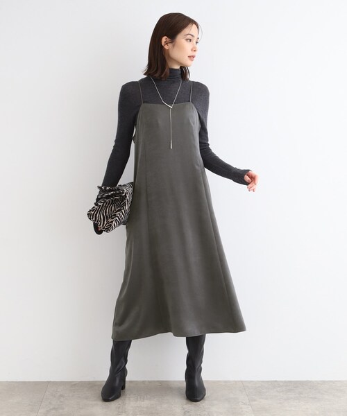 INDIVI(インディヴィ)の「◆【洗える/UVケア】スエード調サテンキャミワンピース(ワンピース・レディース・キャメル/ダークグレー/ネイビー・05/13/15 /36/38/19)」の6枚目の写真