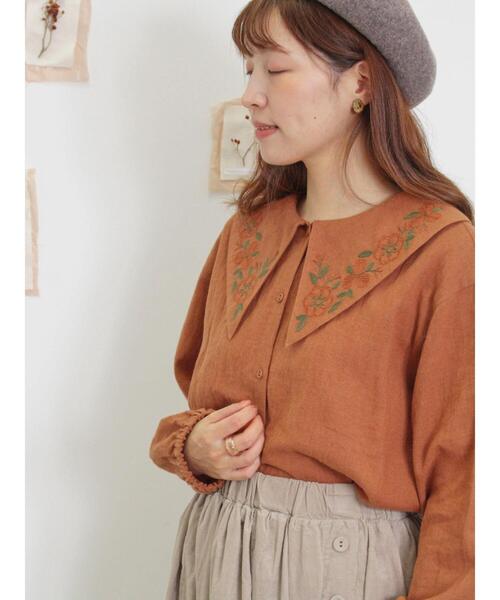 Samansa Mos2（サマンサ モスモス）の「【マカベアリス×Samansa Mos2】花柄刺繍ブラウス（シャツ/ブラウス・レディース・ブラック/グリーン/オレンジ・F）」の6枚目の写真