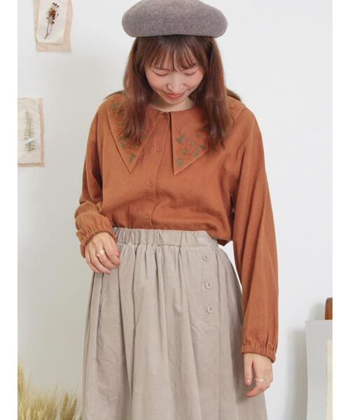 Samansa Mos2（サマンサ モスモス）の「【マカベアリス×Samansa Mos2】花柄刺繍ブラウス（シャツ/ブラウス・レディース・ブラック/グリーン/オレンジ・F）」の8枚目の写真