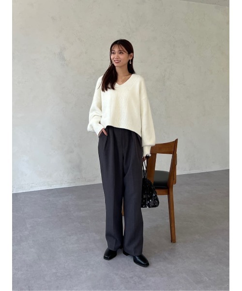 Chez toi（シェトワ）の「Vネックニット×ジャガードペプラムカットソー（ニット/セーター・レディース・ブルー/チャコールグレー/オフホワイト・FREE）」の8枚目の写真