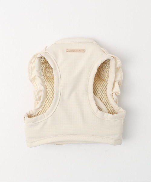 moncheri（モンシェリ）の「ショルダーフリルハーネス＋リードSET【ワンタッチ着脱・サイズ調整可能】（リード/ハーネス/首輪・レディース・ベージュ/ネイビー/ピンク/アイボリー/ブルー・S/M/L/XL）」の2枚目の写真