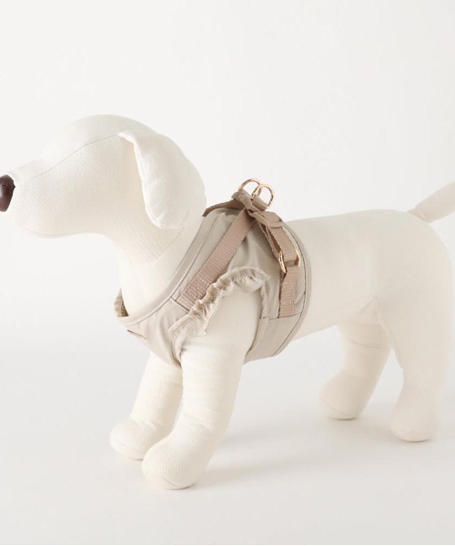 moncheri（モンシェリ）の「ショルダーフリルハーネス＋リードSET【ワンタッチ着脱・サイズ調整可能】（リード/ハーネス/首輪・レディース・ベージュ/ネイビー/ピンク/アイボリー/ブルー・S/M/L/XL）」の9枚目の写真