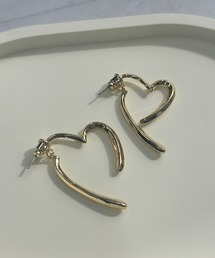 アシンメトリーハートピアス