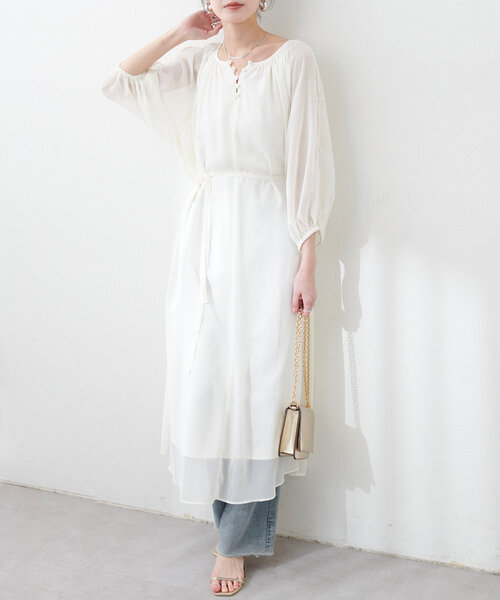 natural couture(ナチュラルクチュール)の「【WEB限定】シアー楊柳スリットデザインワンピース(ワンピース・レディース・ネイビー/ピンク/オフホワイト/ブラック・MEDIUM/LARGE)」の9枚目の写真