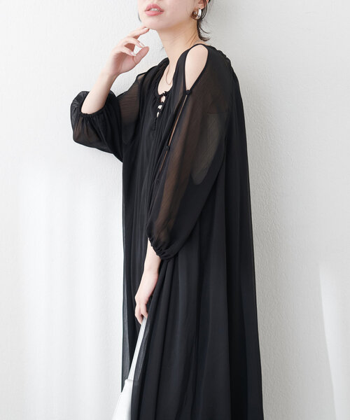 natural couture(ナチュラルクチュール)の「【WEB限定】シアー楊柳スリットデザインワンピース(ワンピース・レディース・ネイビー/ピンク/オフホワイト/ブラック・MEDIUM/LARGE)」の11枚目の写真