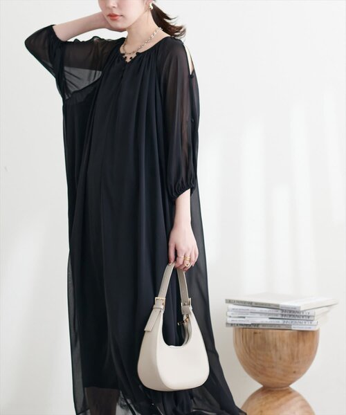 natural couture(ナチュラルクチュール)の「【WEB限定】シアー楊柳スリットデザインワンピース(ワンピース・レディース・ネイビー/ピンク/オフホワイト/ブラック・MEDIUM/LARGE)」の19枚目の写真