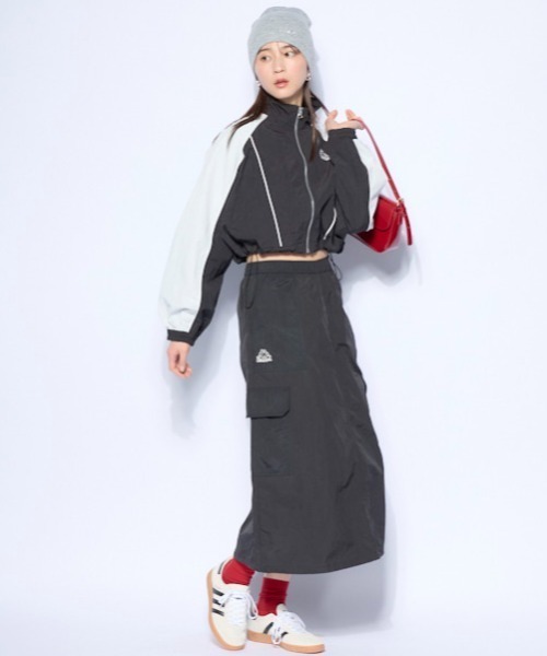 Kappa(カッパ)の「ナイロン素材 ロングスカート(スカート・レディース・パープル/オフホワイト/ブラック・SMALL/MEDIUM/LARGE)」の16枚目の写真