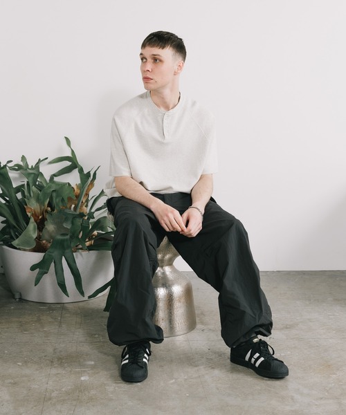 REMI RELIEF/レミレリーフ WタックヘンリーネックS/S