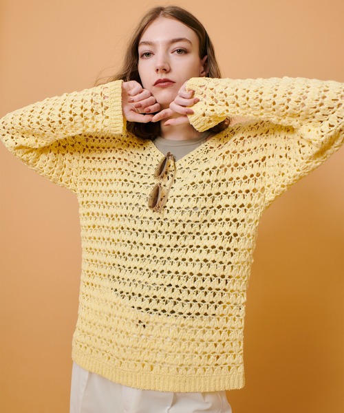 allureville(アルアバイル)の「テープヤーンハンドニットプルオーバー(ニット/セーター・レディース・ベージュ/イエロー/ネイビー・2)」の16枚目の写真