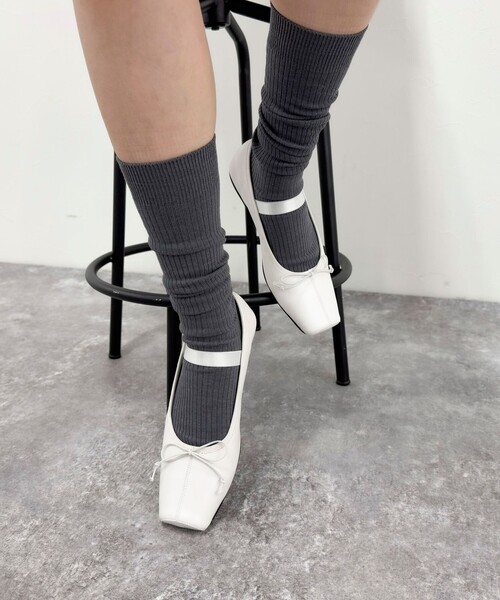 fredy emue（フレディエミュ）の「【JETEE/ジュテ】スクエアトゥバンドバレーシューズ（バレエシューズ・レディース・ブラック/ホワイト・M/L）」の8枚目の写真