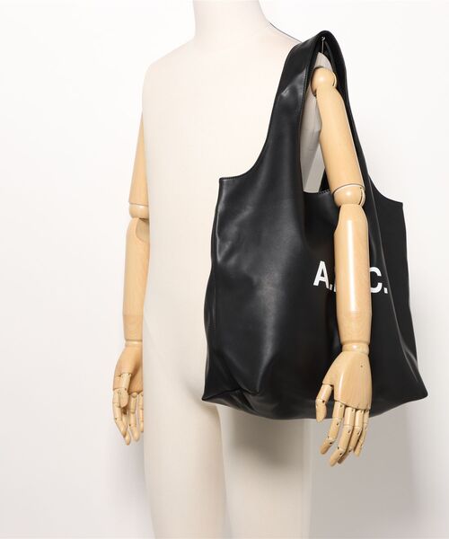 A.P.C.（アーペーセー）の「TOTE NINON（トートバッグ・レディース・ブラック/ブラウン/クリーム・ONESIZE）」の7枚目の写真