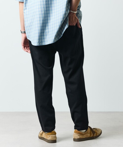 FREAK'S STORE（フリークスストア）の「限定展開 テーパードシルエット コットンリネン イージーパンツ（その他パンツ・メンズ・オリーブ/ブラック/ナチュラル/チャコールグレー・SMALL/LARGE/MEDIUM）」の19枚目の写真