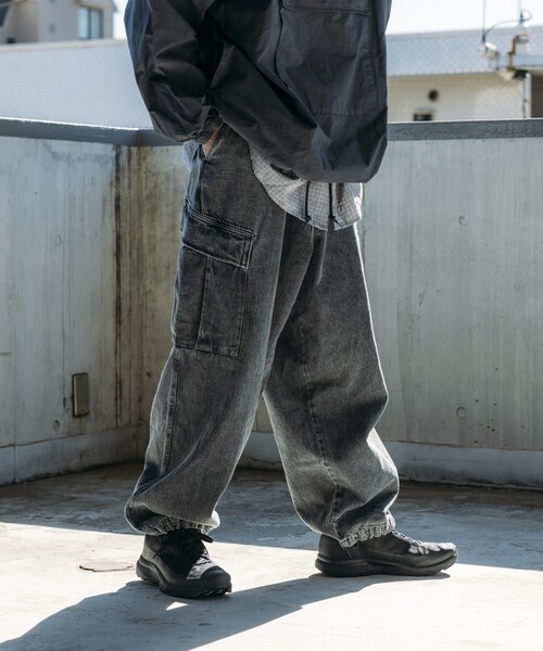 HINSON(ヒンソン)の「HINSON/ヒンソン 6POCKET PANTS/6ポケットデニムカーゴパンツ/ミリタリーパンツ(カーゴパンツ・メンズ・サックスブルー/ブラック/ネイビー・MEDIUM/LARGE/SMALL)」の8枚目の写真