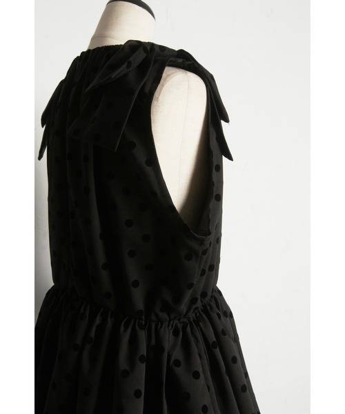 &. NOSTALGIA（アンドドットノスタルジア）の「【ZOZO限定】ショルダーリボンバルーンベスト（ベスト・レディース・ドット/ブラック・M）」の7枚目の写真