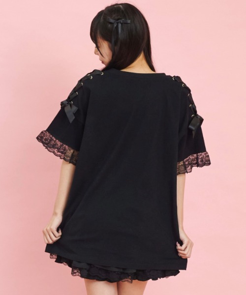 Secret Honey(シークレットハニー)の「肩レースアップうさぎプリントTシャツ(Tシャツ/カットソー・レディース・ブラック/オフホワイト/ホワイト系その他2/ブラック系その他/スミクロ/ホワイト系その他3/ホワイト系その他/ブラック系その他3・FREE)」の12枚目の写真