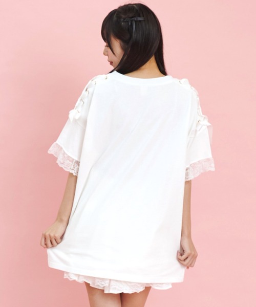 Secret Honey(シークレットハニー)の「肩レースアップうさぎプリントTシャツ(Tシャツ/カットソー・レディース・ブラック/オフホワイト/ホワイト系その他2/ブラック系その他/スミクロ/ホワイト系その他3/ホワイト系その他/ブラック系その他3・FREE)」の14枚目の写真
