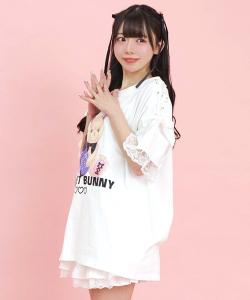 Secret Honey(シークレットハニー)の「肩レースアップうさぎプリントTシャツ(Tシャツ/カットソー・レディース・ブラック/オフホワイト/ホワイト系その他2/ブラック系その他/スミクロ/ホワイト系その他3/ホワイト系その他/ブラック系その他3・FREE)」の15枚目の写真