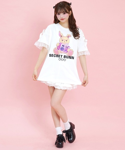 Secret Honey(シークレットハニー)の「肩レースアップうさぎプリントTシャツ(Tシャツ/カットソー・レディース・ブラック/オフホワイト/ホワイト系その他2/ブラック系その他/スミクロ/ホワイト系その他3/ホワイト系その他/ブラック系その他3・FREE)」の19枚目の写真