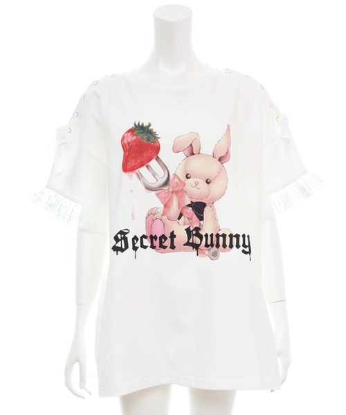 Secret Honey(シークレットハニー)の「肩レースアップうさぎプリントTシャツ(Tシャツ/カットソー・レディース・ブラック/オフホワイト/ホワイト系その他2/ブラック系その他/スミクロ/ホワイト系その他3/ホワイト系その他/ブラック系その他3・FREE)」の22枚目の写真