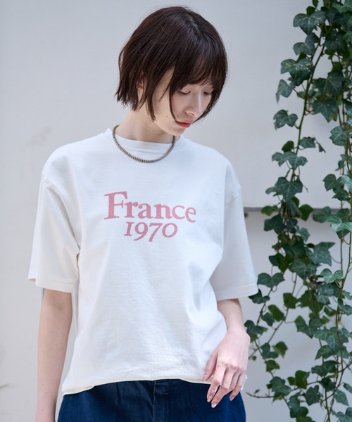 REMI RELIEF(レミレリーフ)の「【REMI RELIEF / レミレリーフ】ロゴTシャツ / SP加工14/天竺T(France1970)【WEB限定】(Tシャツ/カットソー・レディース・エンジ/サックスブルー/ブラック/オフホワイト・フリー)」の2枚目の写真