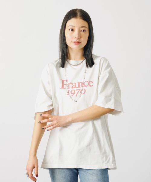 REMI RELIEF(レミレリーフ)の「【REMI RELIEF / レミレリーフ】ロゴTシャツ / SP加工14/天竺T(France1970)【WEB限定】(Tシャツ/カットソー・レディース・エンジ/サックスブルー/ブラック/オフホワイト・フリー)」の5枚目の写真