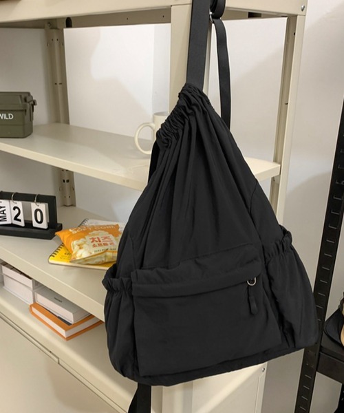 TONE SELECT GOODS（トーンセレクトグッズ）の「urbanfemine./軽量ドーローストリングナップサック U7430（バックパック/リュック・レディース・ブルー/ブラック/ベージュ/ホワイト・FREE）」の18枚目の写真