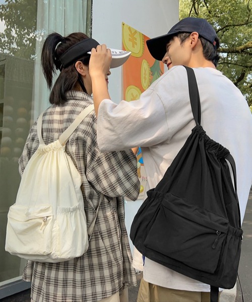 TONE SELECT GOODS（トーンセレクトグッズ）の「urbanfemine./軽量ドーローストリングナップサック U7430（バックパック/リュック・レディース・ブルー/ブラック/ベージュ/ホワイト・FREE）」の12枚目の写真